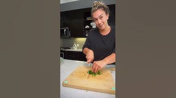 Culinary Basics: Chopping Parsley