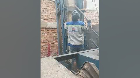 Thi công ép cọc bê tông 250x250 bằng giàn máy Tải Sắt 70 tấn tại Quận Bình Tân, TPHCM