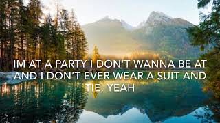 Ed Sheeran &amp; Justin Bieber ~ I don’t care { Lyrics }