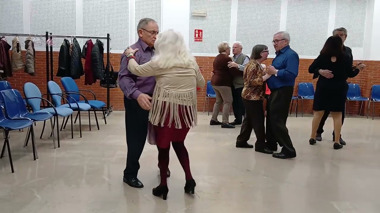 24-02-2026 Disfrutando  Bailando . DÚO BAILONGOS M&J #baile #dance #vialshorts #abuelos #senior 