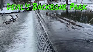 We visit a snowy Devil’s Backbone Park
