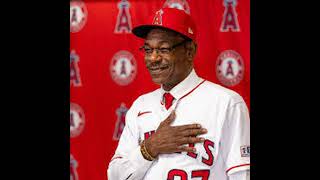 239:  Ron Washington Angels Manager engages in a one-on-one discussion with Coach Michael E