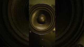 Soundtest oude Eltax frontspeaker