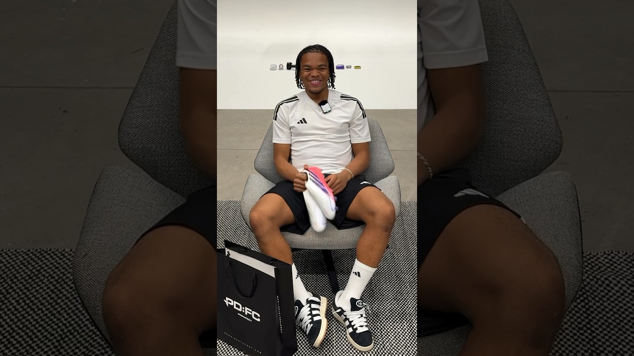 Rio Ngumoha is a COLD baller 🥶 #liverpoolfc #shorts #adidas