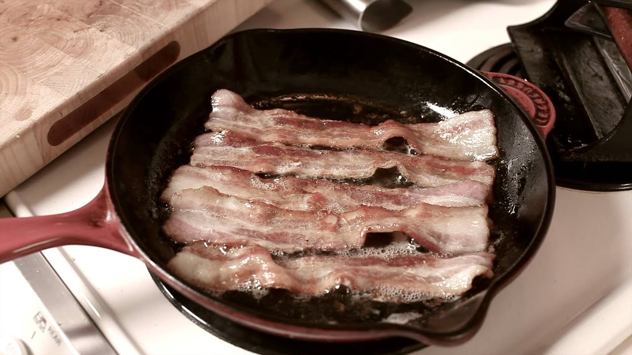 How to Cook Bacon on the Stove