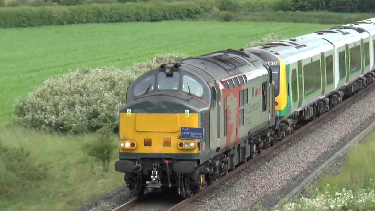 37611 Europheonix Unit drag move @ Lower Moor 16-06-18