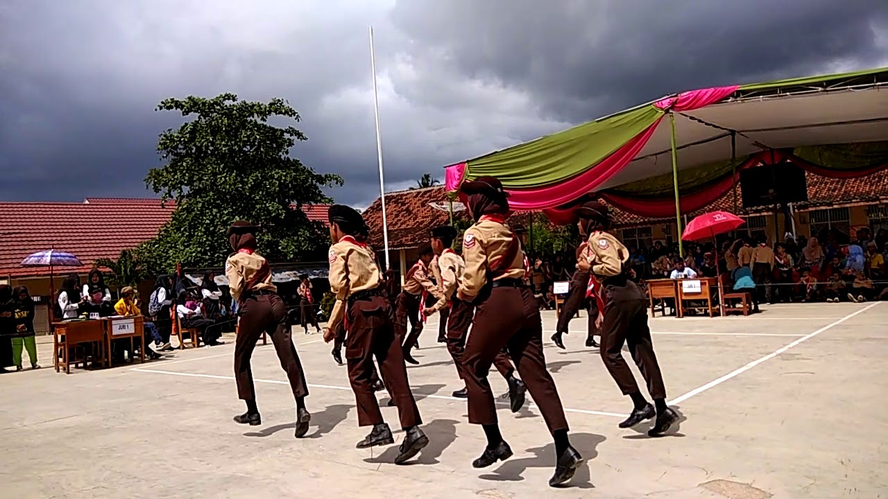 Joget Komando,  Pangkalan MTs. NU Kotaagung. Heboh cuy...