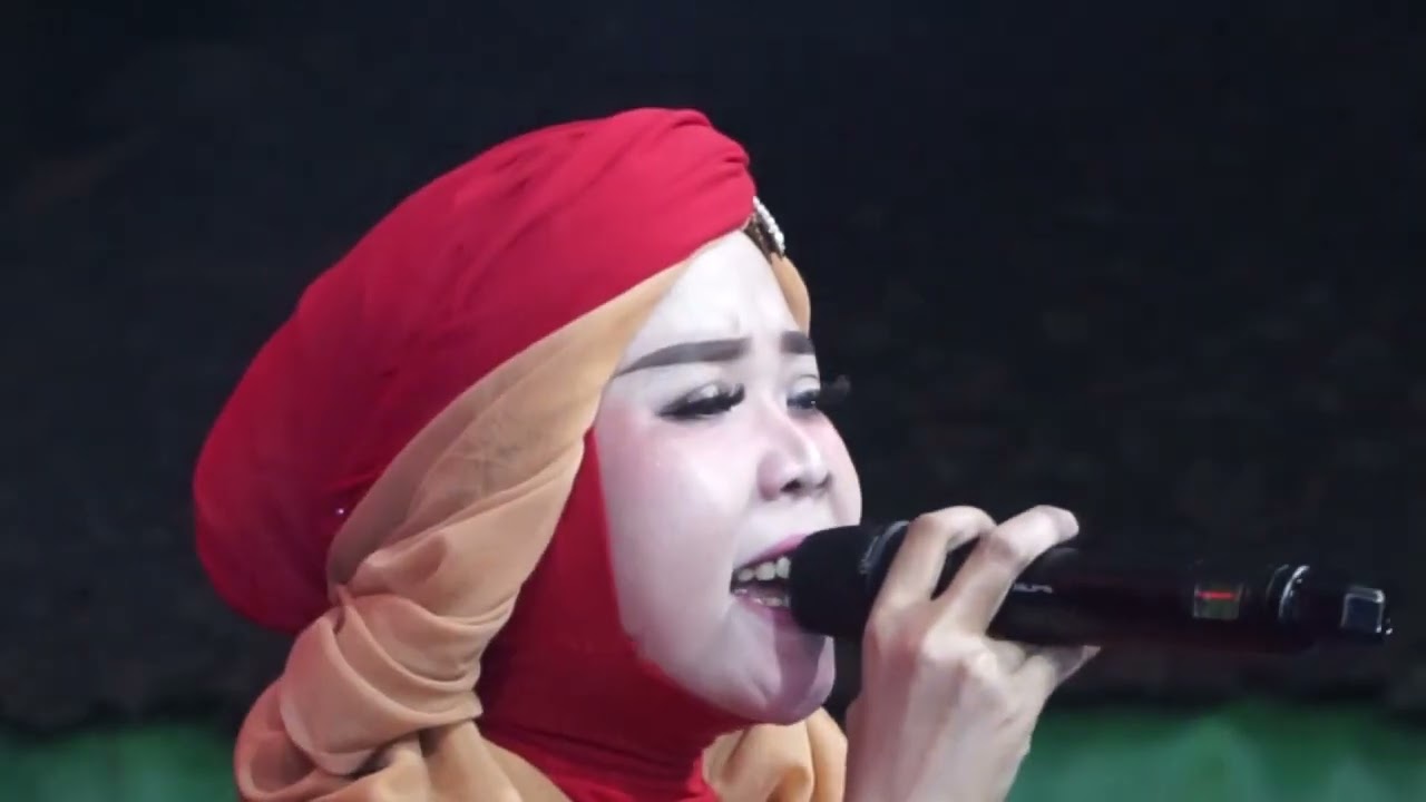 Qosidah ASFA NADA & KH AHMAD NURYANTO ( ki moden gendeng ) live ciroto