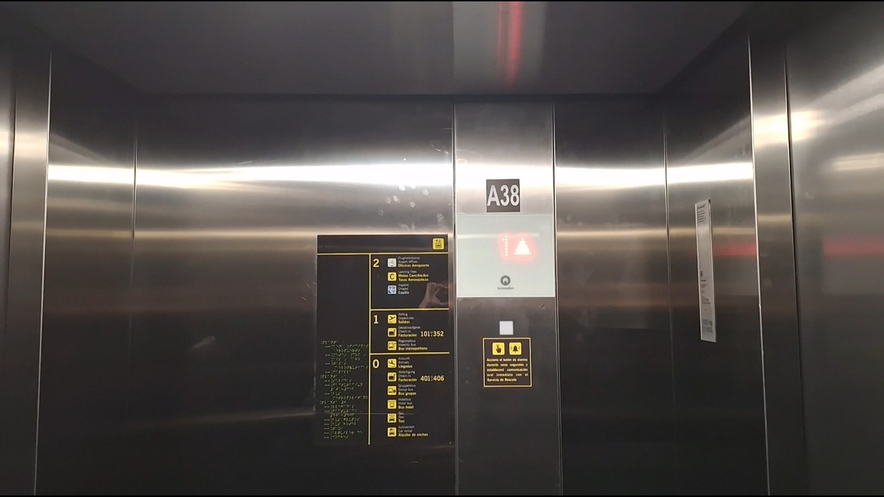 OTIS 2000 ( ¡¡ MOD 2019 Schindler 5500 !! ) - Aeropuerto de Gran Canaria, Gran Canaria / España.