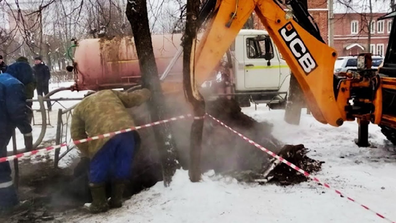 Пятеро детей провалились в яму с кипятком на теплотрассе в Ивановской области