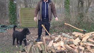 This axe is SHARP.... Tuatahi Camp axe