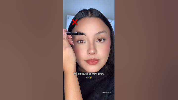 NO apliques el el plumón de cejas Wow Brow así
