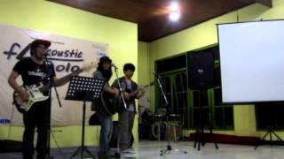 Srikandi Cantik - The Goddamn VVota at Farcoustic Solo