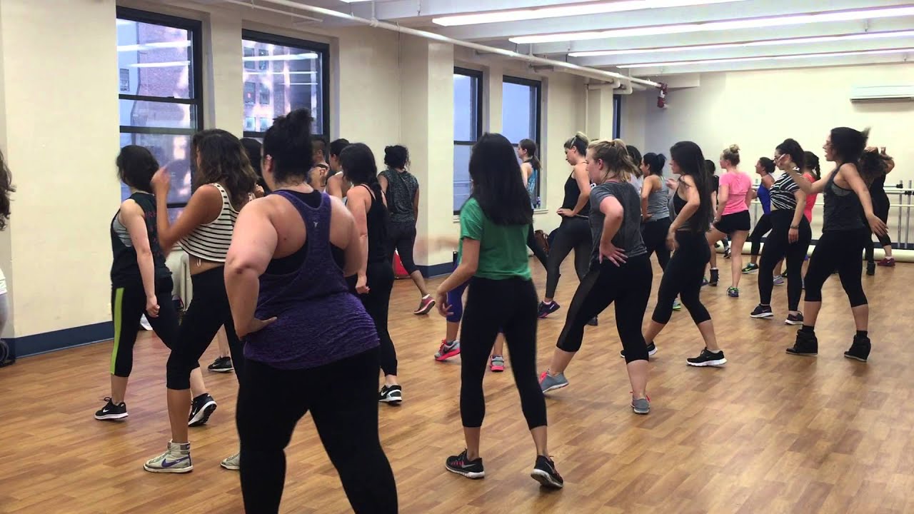 Banana Skirt Britney Spears "Womanizer" Dance Class YouTube