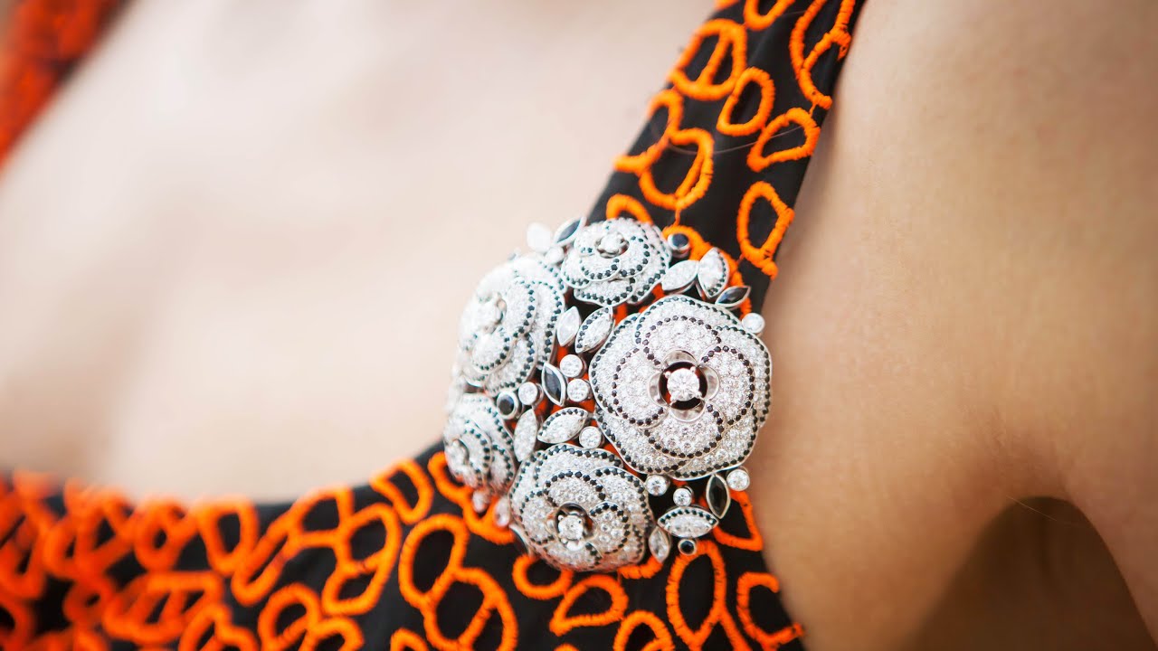 CHANEL’S TRAGIC & INSPIRING LOVE STORY WITH THE CAMELLIA | Liza Urla, GEMOLOGUE