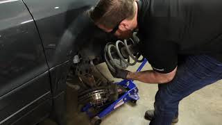 How to Replace Shocks and Struts in a Honda Pilot 2003 – 2005