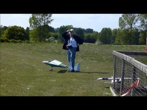 Eddie takes the WOT 4 XL on it's maiden flight  WMFC 4th May 2011