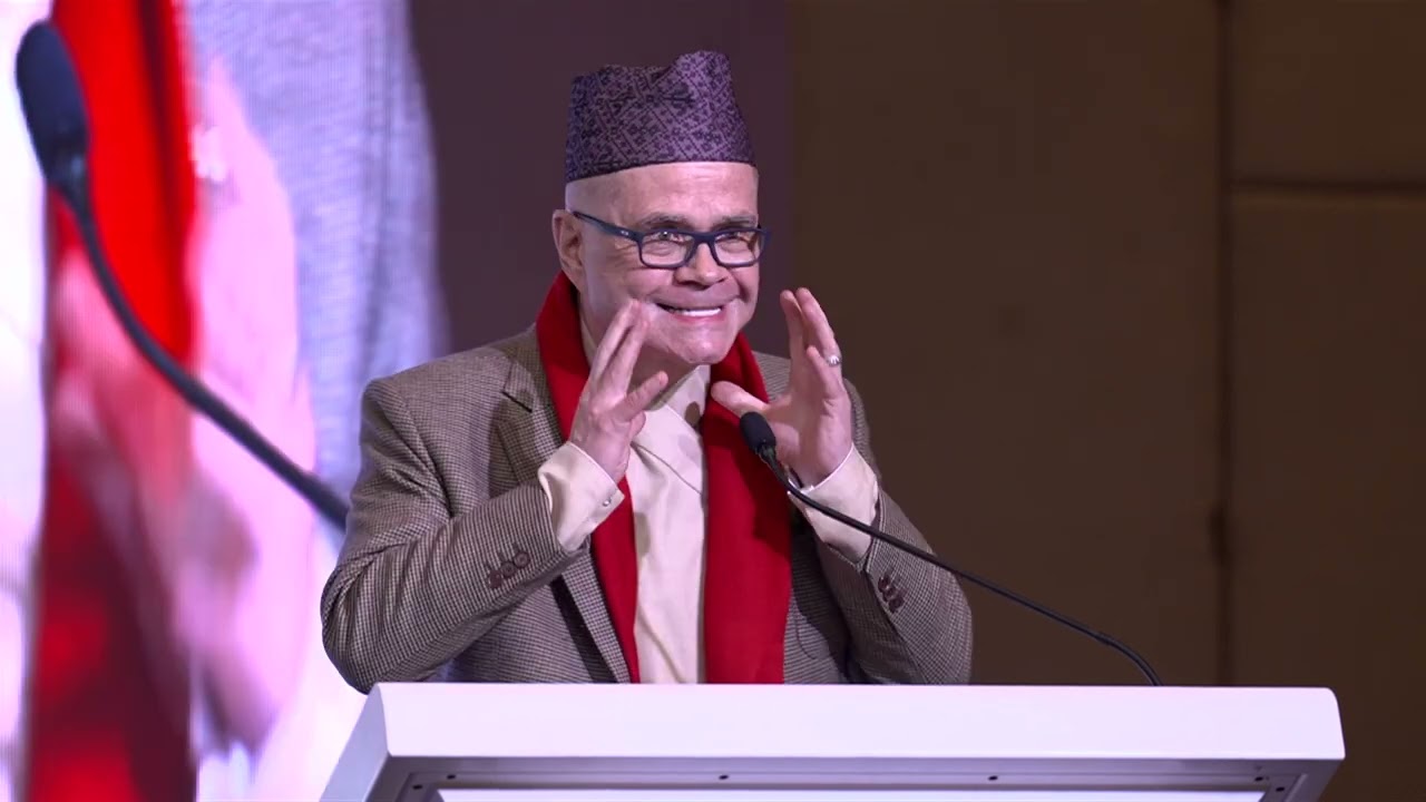 Генеральный директор Ncell Майкл Фоли на симпозиуме CLICKMANDU.