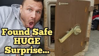 FOUND HUGE SAFE I Bought Abandoned Storage Unit Locker / Opening Mystery Boxes Storage Wars Auction