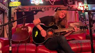 Read Southall ‘Don’t Tell Me’ acoustic - Blaine’s Pub (San Angelo, TX) - 12/12/2019