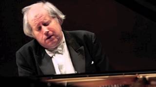 Video thumbnail of "Grigory Sokolov plays Chopin Prelude No. 20 in C minor op. 28"