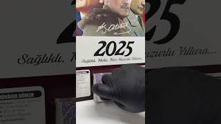 Ömür Takvim Atatürk İmzalı 1 Bölge 2025 Duvar Takvimi