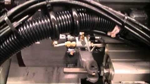 Adjusting the Main Collet and Guide Bushing