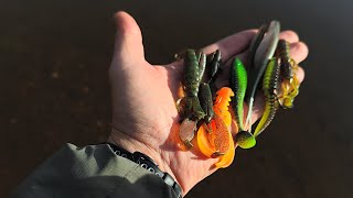 Soft floating lures tested underwater screenshot 1