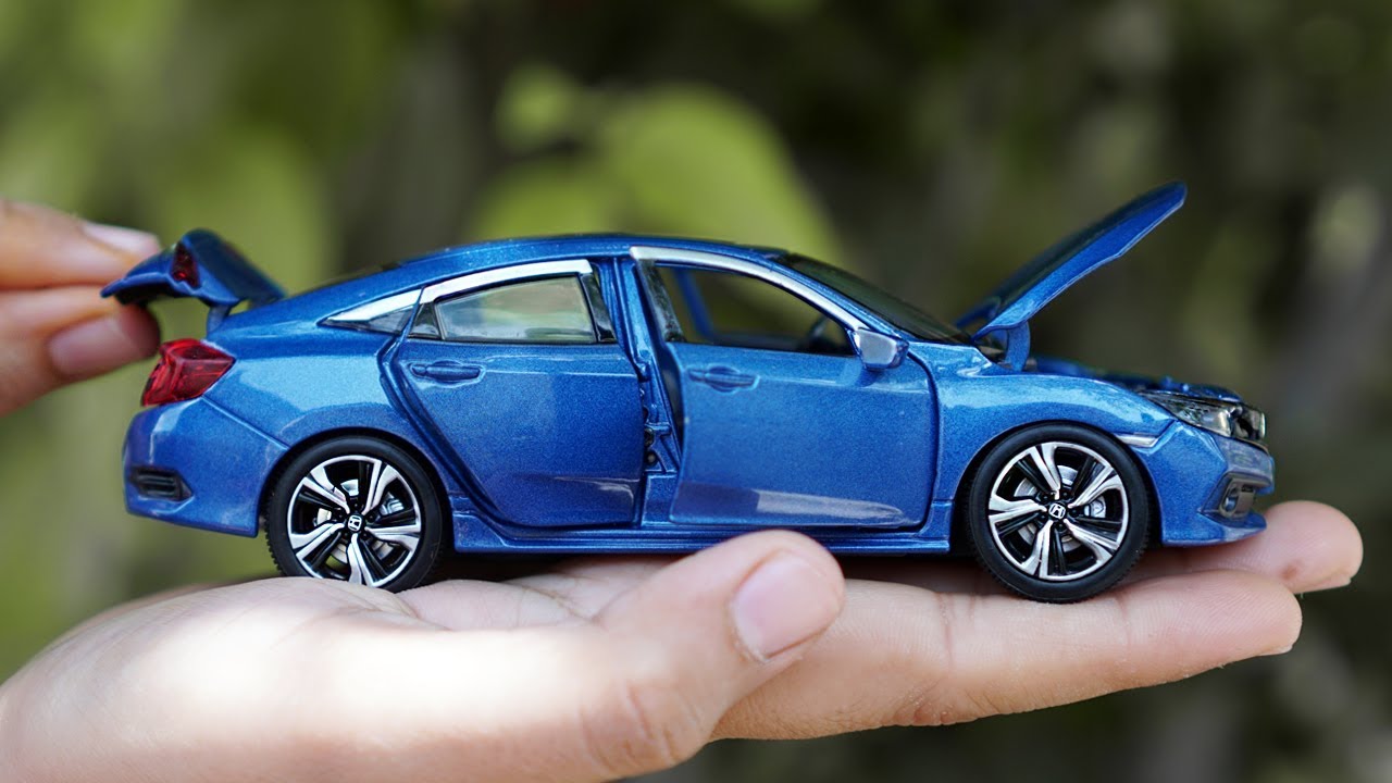 Diecast Scale Model Car 