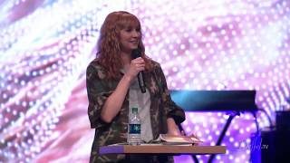 Kim Walker-Smith -- A Lifestyle Of Worship || Young Saints Conference 2017