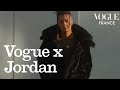 Capture de la vidéo 24H Avec Lala &Ce, La Nouvelle Étoile Du Rap Français I Vogue X Jordan