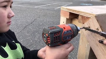 2017 Xmaxx v2 HUGE! jumps off my custom ramp! Should