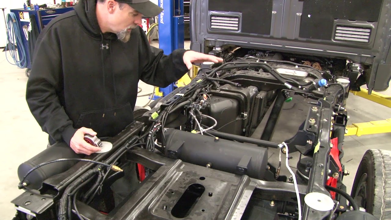 Kelderman Air SuspensionAir Lift 3H Controls Mounting Tutorial YouTube