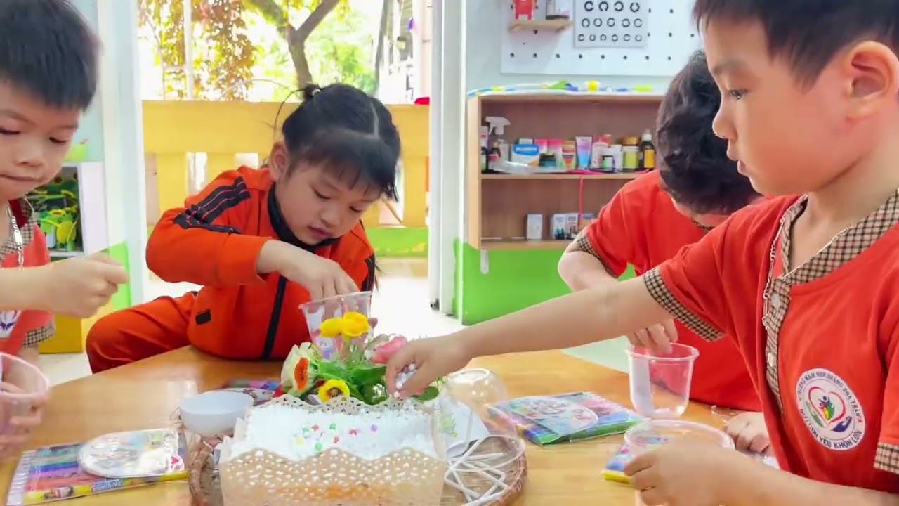 Hoạt động steam- quả cầu noel