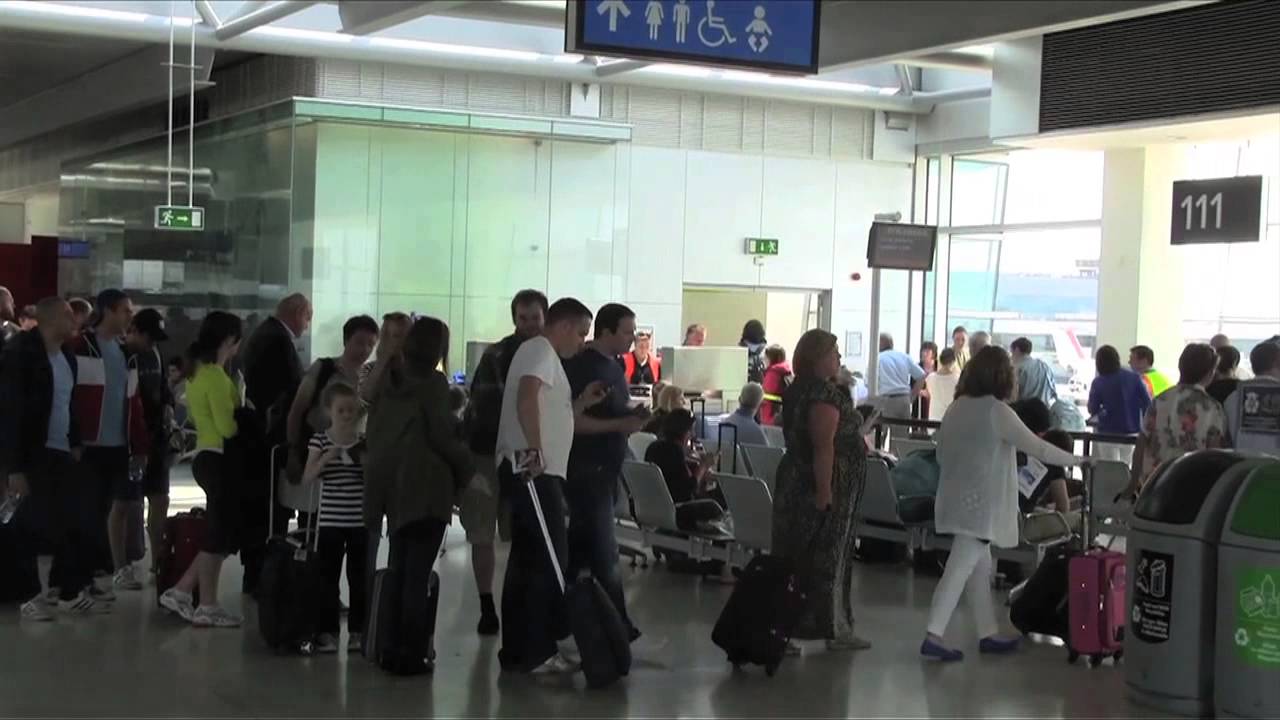 Ryanair Introduces Allocated Seating YouTube Ryanair Introduces Allocated Seating YouTube