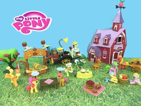 My Little Pony Sweet Apple Acres Barn Party PlaySet with Granny Smith, Apple Jack and Family MLP