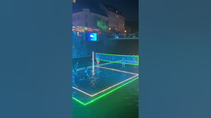 Volleyball on water 😳🏐