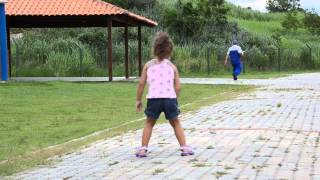 Anna Laura Dançando Funk