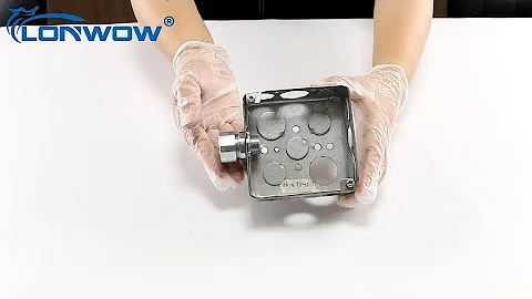 Rigid conduit compression connector to electrical box