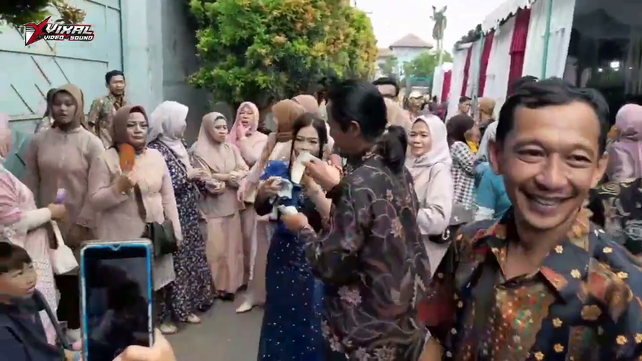 Seruuu....Ayun ambing gala gala //heni ci satya nada