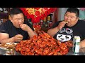10斤小龙虾当饭吃，好朋友来看胖哥，龙虾、烧鸡，让朋友吃到饱！【胖猴仔】