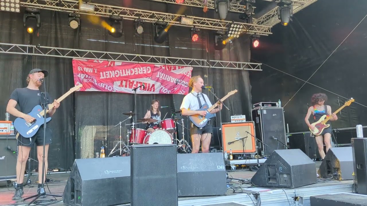 Rock am Berg - 09.06.2023 - Pogendroblem - Schales Bier (Live Ausschnitt)