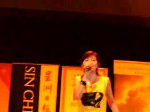 饥饿30演唱会－梁静茹(小手拉大手)part2