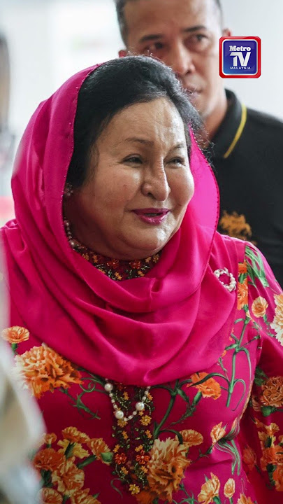 'Saya adalah dan masih isteri kepada Najib' - Rosmah