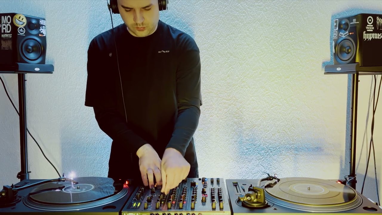 Dananger — Deep & Hypno Techno Ritual | Vinyl only DJ Set | Kyiv 2025