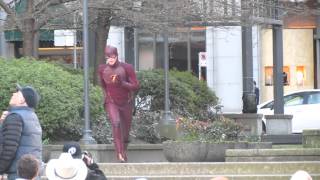 Grant Gustin Warm Up Run On The Flash Set In Costume For His 1St Time In Public. 1,000,000 Views Thx