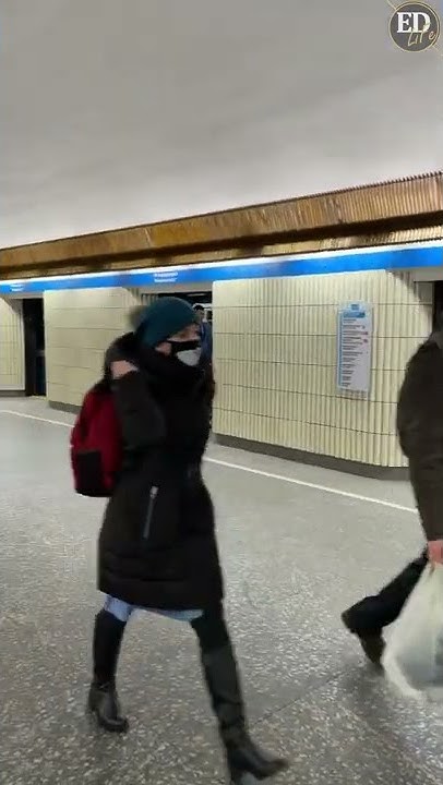 Как выглядит станция закрытого типа «Петроградская» в метро Санкт ...