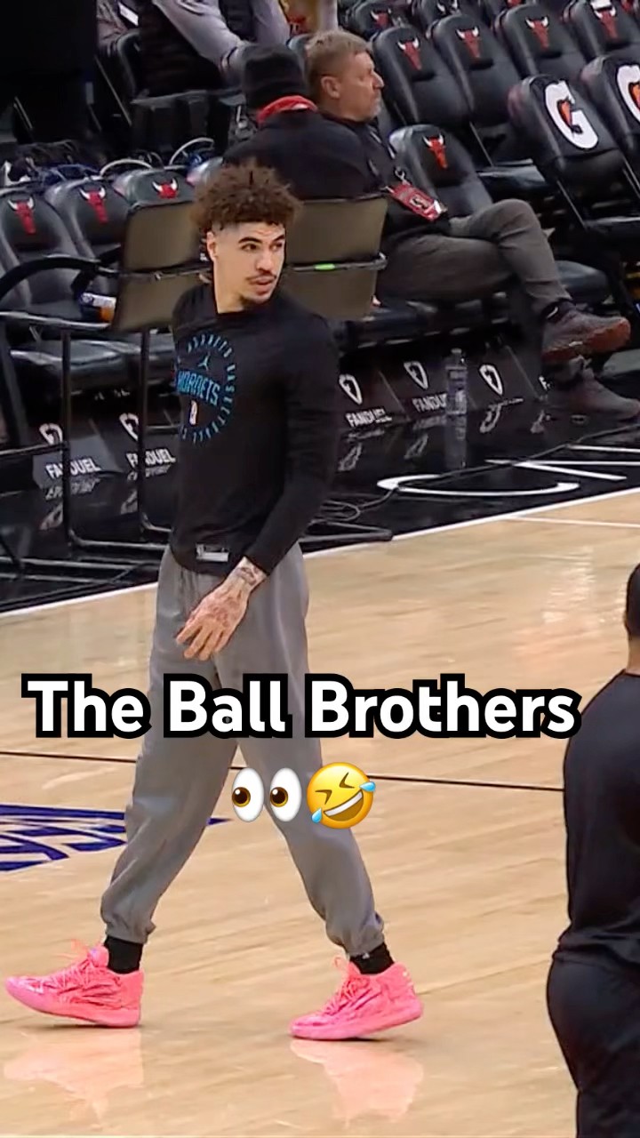 Brotherly love between Lonzo \u0026 LaMelo Ball! ??|#Shorts