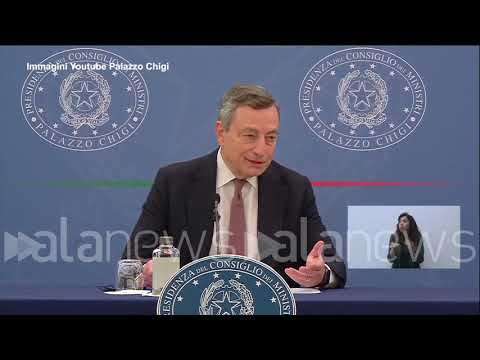 Draghi risponde alle parole di Salvini: "L'appello a non vaccinarsi significa invitare a morire"