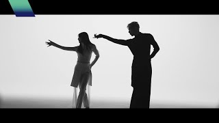 뱀뱀 (BamBam) 'Who Are You (Feat. 슬기 of Red Velvet)' Performance Video Resimi